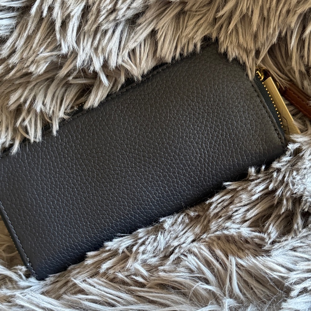 Fossil Women's Striped Leather Wallet in Cream, Brown, and Green - Picture 2 of 5